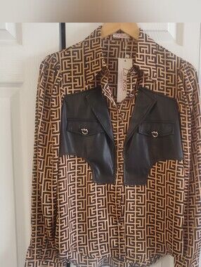 LA ROS SMALL. NWT LONG SLEEVE BLOUSE. FAUX LEATHER